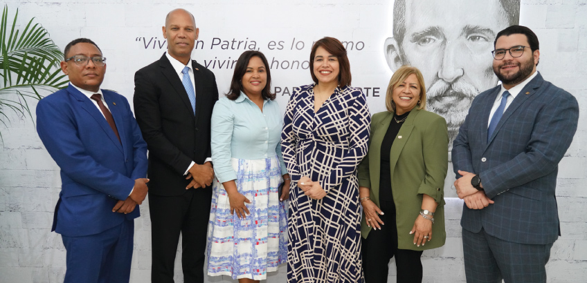 Óscar Florencio Rojas, Elvis Soto, Scarlet Vicente, Lucidania De Jesús, Gladys Guerrero y Juan García Corporán