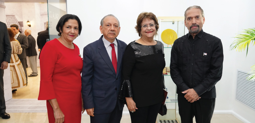 Mely Ciprián, Diomedes Núñez Polanco, Verónica Sención y Juan Pablo Uribe