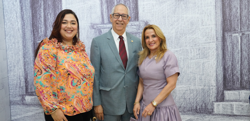Sarah Reynoso, Arturo Martínez Moya y Yamira Serulle